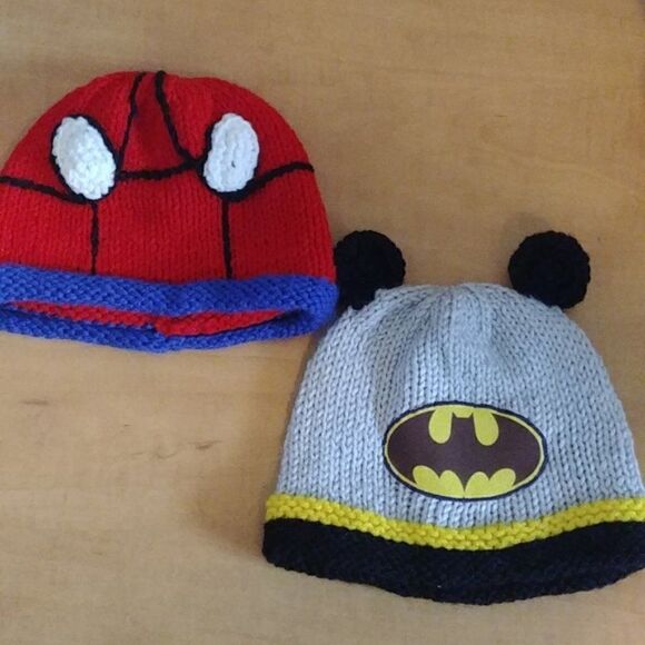 2 Handmade Superhero Batman Spiderman Knit Beanie Skull Cap 12 -18 month lot - Picture 12 of 13